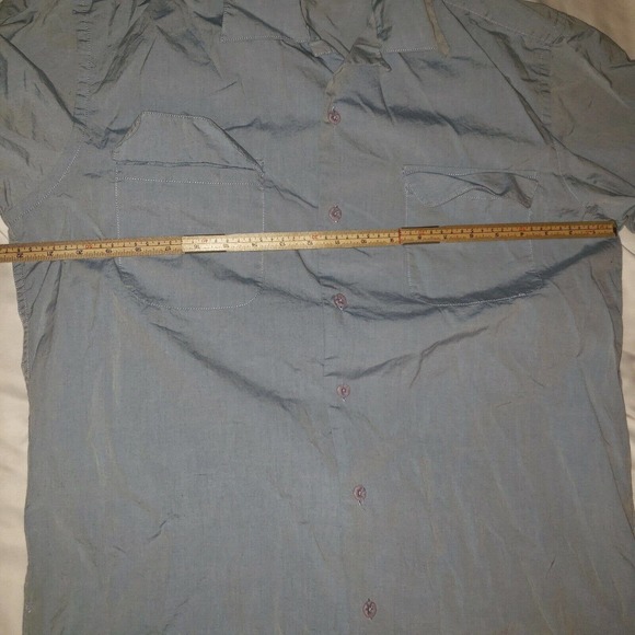 TOMMY BAHAMA Vintage Fit Double Pocket Blue Shirt Size Medium Short Sleeve - Picture 4 of 9